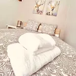 1 Bouchon Pour 4 Apartment Epernay