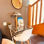 1 Bouchon Pour 4 * Épernay
