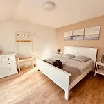 1 Bouchon Pour 4 Apartment Epernay