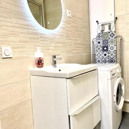 Un Bouchon Pour 4 Proche Gare Centre Épernay