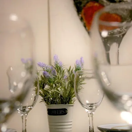 Appartement Un Bouchon Pour 4 Proche Gare Centre